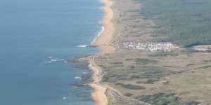 Vue du ciel de la côte sauvage